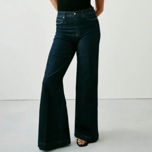 SPANX SPANXshape Everywhere Wide Leg Jeans in Raw Indigo Size Large - Picture 1 of 9
